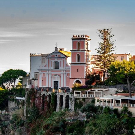 Il Tulipano - Appartamento Al Centro Di Vico Equense Ngoại thất bức ảnh