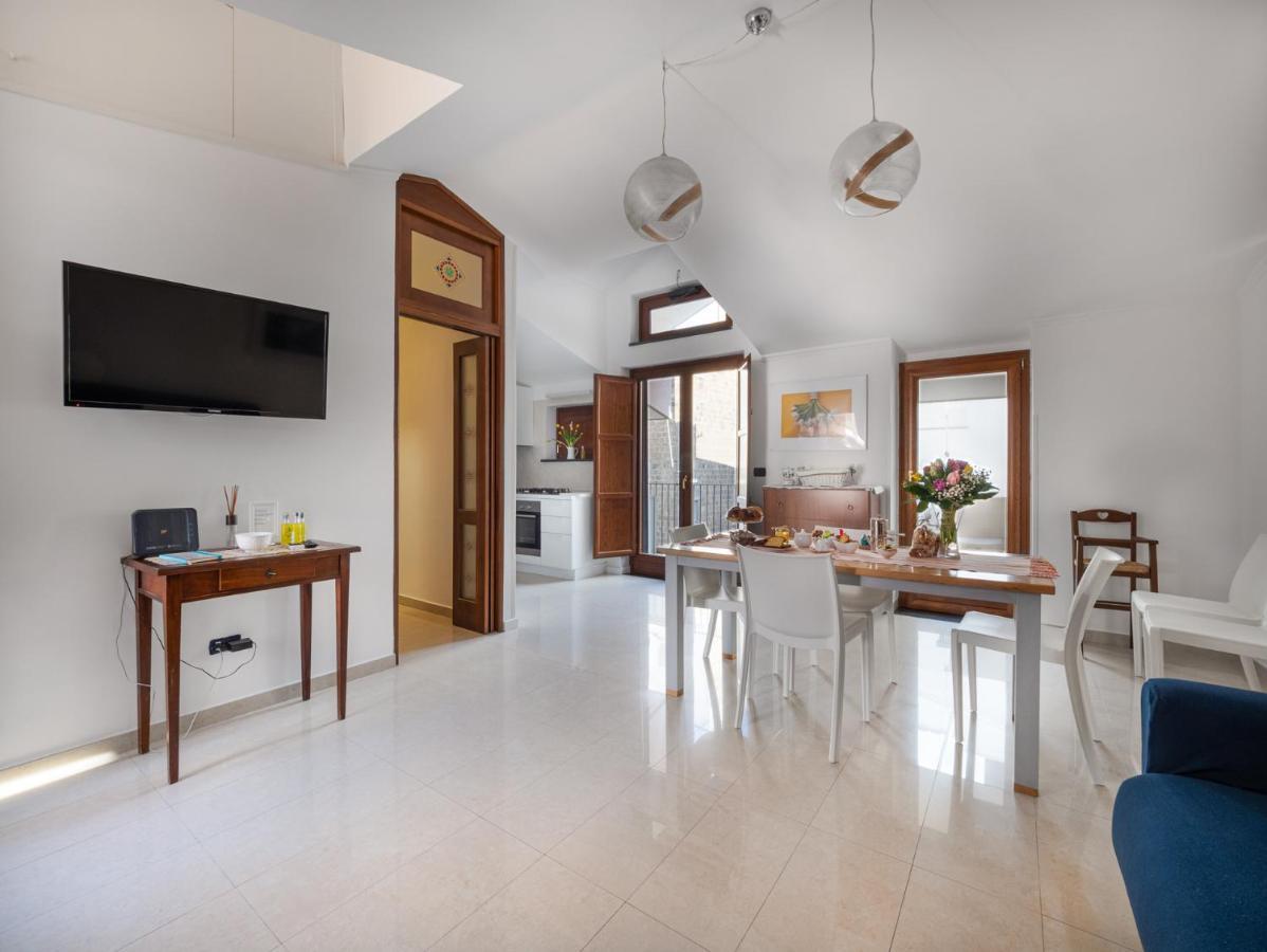 Il Tulipano - Appartamento Al Centro Di Vico Equense Ngoại thất bức ảnh