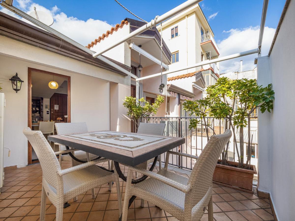Il Tulipano - Appartamento Al Centro Di Vico Equense Ngoại thất bức ảnh