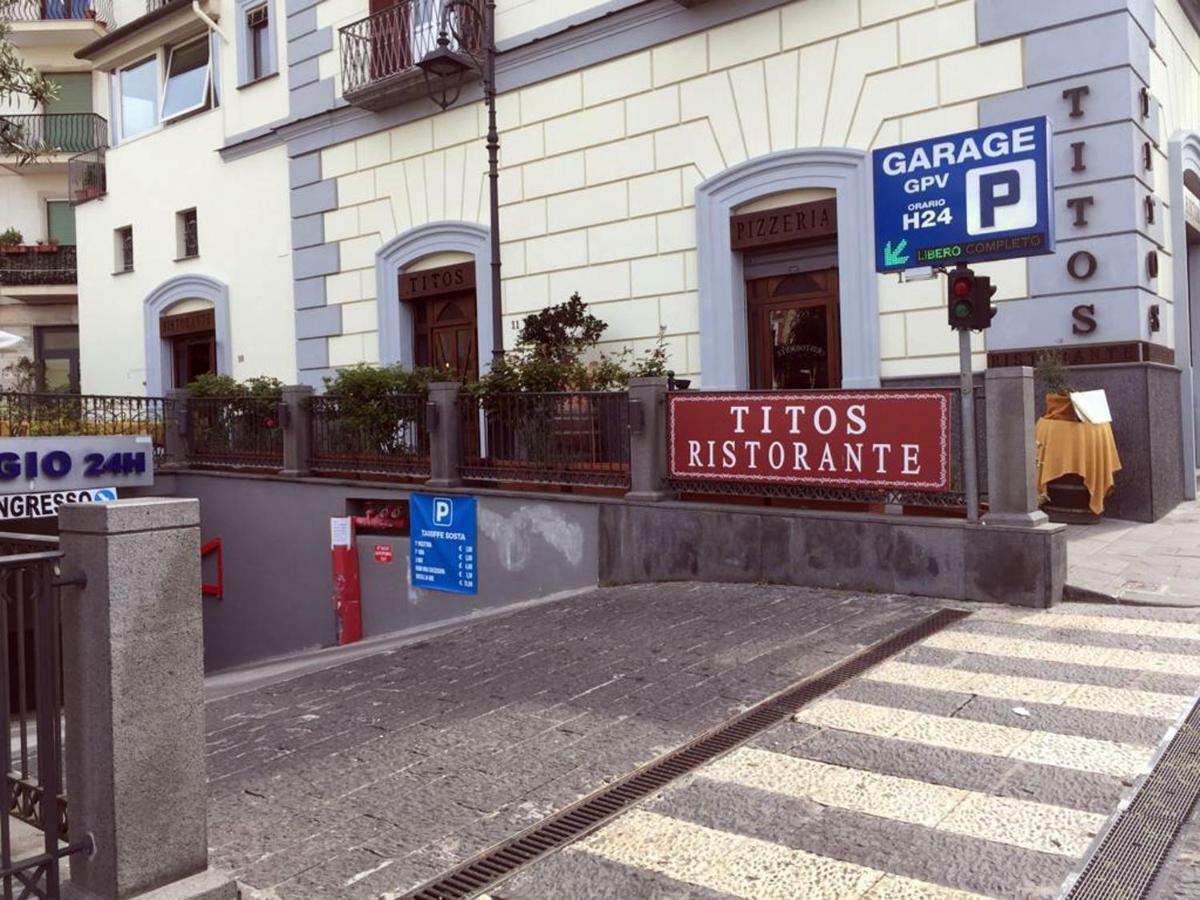 Il Tulipano - Appartamento Al Centro Di Vico Equense Ngoại thất bức ảnh